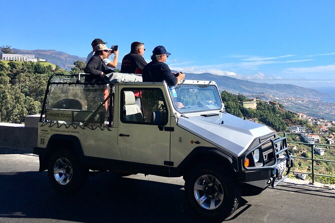 CABO GIRÃO (Half Day tour/3h) / Private Classic Car (4L). - Camara de Lobos: the poncha-and-fishing-village stop
