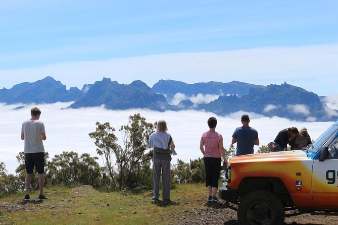 Fascinated Landscapes Northwest 4x4 excursion - Why the 8-Person Group Makes the Stops Better
