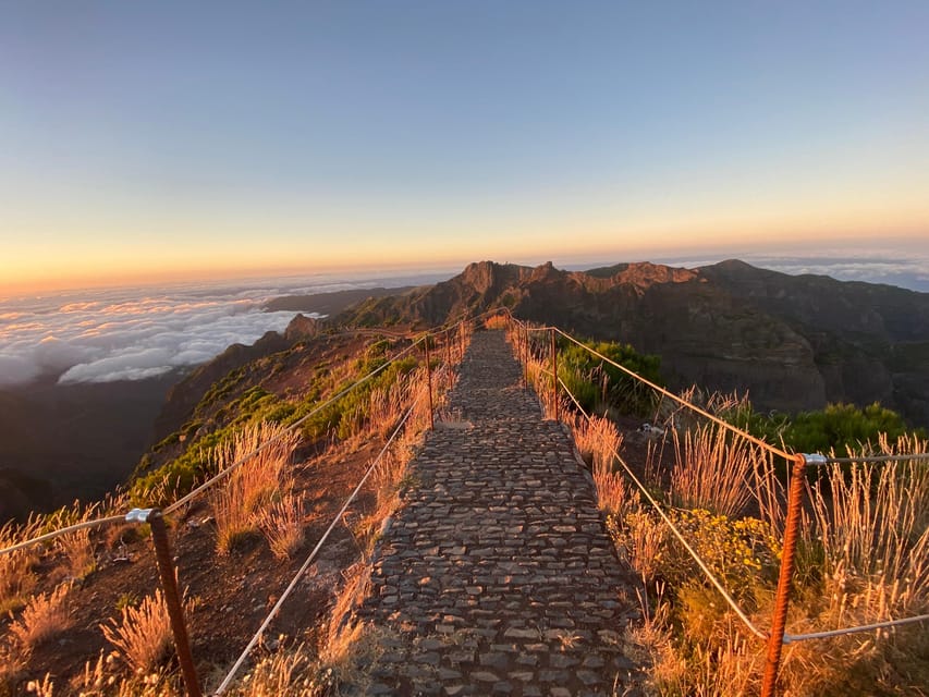 From Funchal: Madeira Peaks - Pico do Arieiro and Pico Ruivo - Pico Ruivo side: Achada do Teixeira and PR1.2 time on foot
