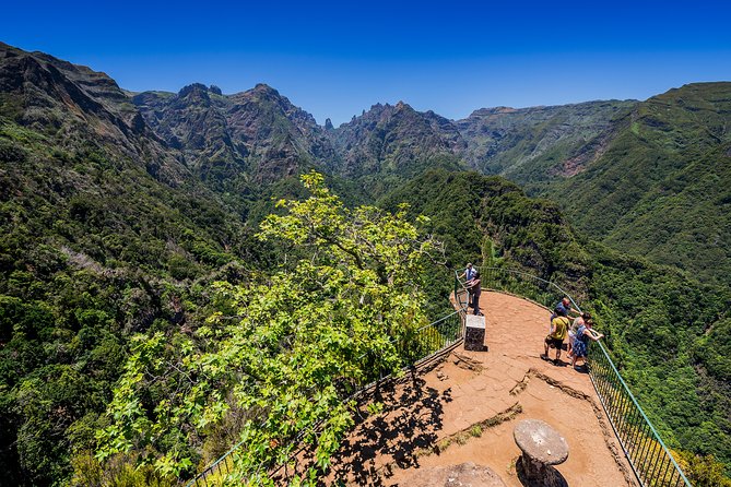 Full Day East of Madeira Tour - Ponta de São Lourenço: iconic rocks, sea views, and the peninsula feel