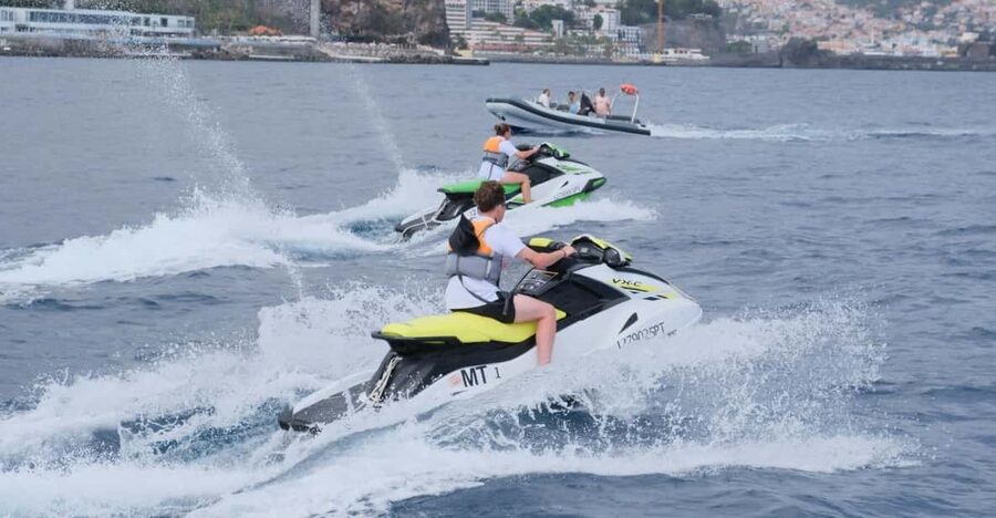 Funchal: Jet Ski Circuit - Safety and Confidence: Life Jacket + Safety Briefing