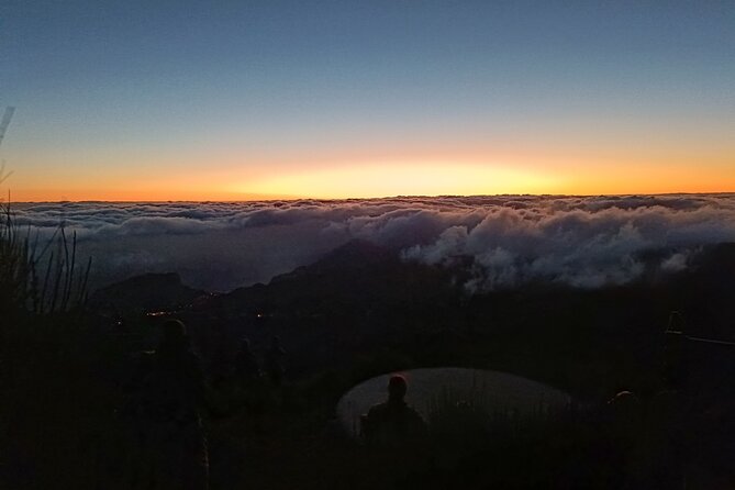 Half day Tour From 0 To 1818 Meters To Pico Do Arieiro Sunrise - Balcões de Ribeiro Frio levada: short walk, calm mood