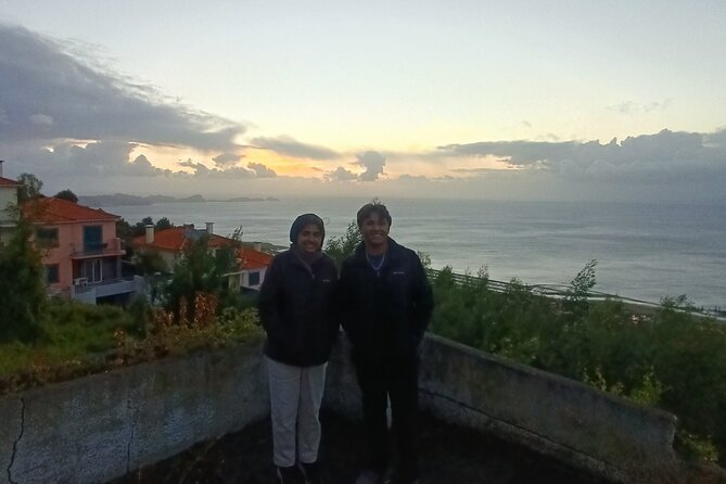 Half day Tour From 0 To 1818 Meters To Pico Do Arieiro Sunrise - Getting there in a small 4x4 group: why max 6 matters