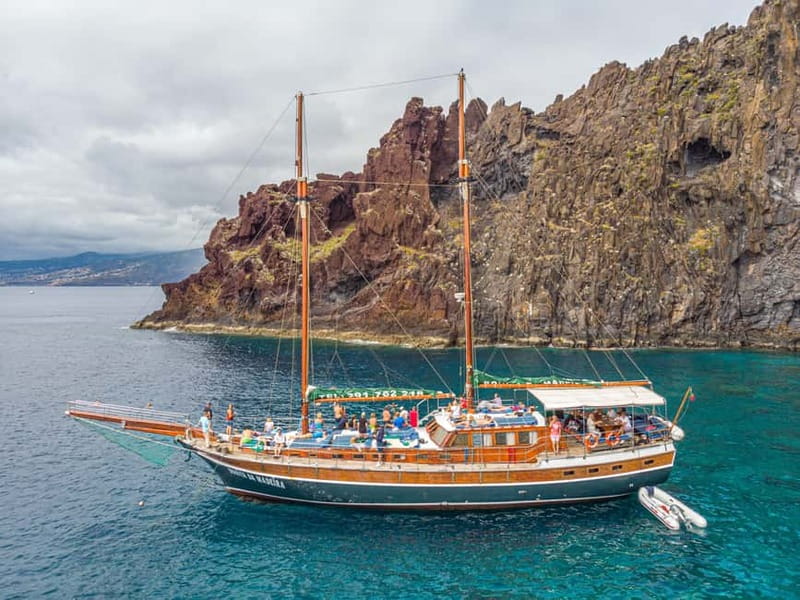 Madeira : 5 hour East Coast boat excursion - Onboard Experience: Crew Interaction, Comfort, and Weather Reality