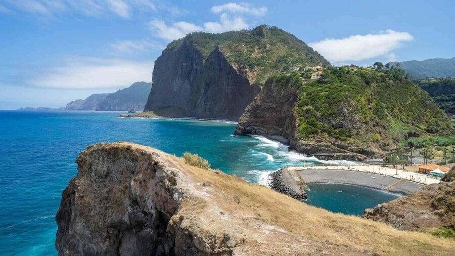 Madeira Funchal:East Tour Pico Arieiro & Santana&Laurissilva - Entering The East Loop From Funchal: Why This Route Hits