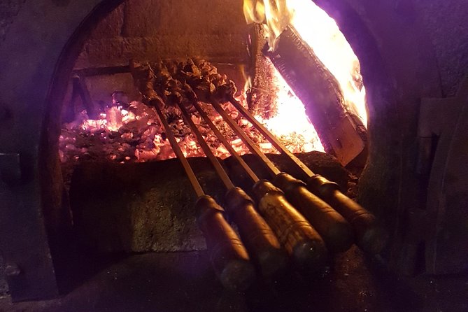 Madeiran Traditional Dinner - A Madeiran dinner show in Funchal: what makes it worth your evening