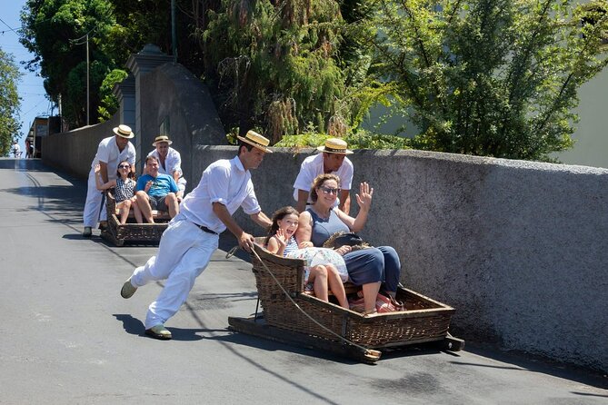 Monte Palace Tropical Garden tour with Cable Car - Cable car return and the rhythm of the day