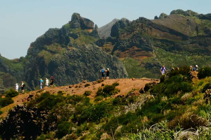 Pico do Arieiro - Stairway to Heaven Hike - Sunrise Option - How the day runs: pickup, shared transfer, and a driver waiting for you