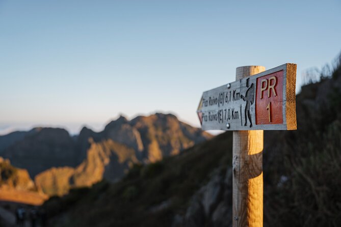 PR1 Pico do Arieiro Self-Guided Hiking Transfer (Morning slot) - Weather and comfort: your day can change fast