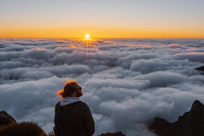 PR1 Sunrise Pico do Arieiro Self-Guided Hiking Transfer - At Pico do Arieiro: How the Sunrise Setup Works
