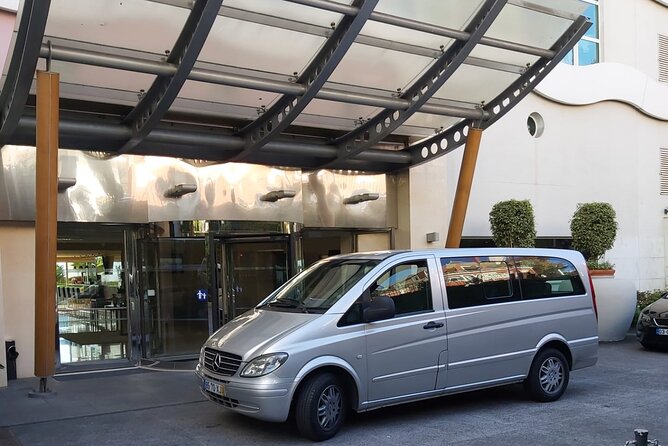 Private airport transfer to Funchal 8 people more return - Timing and Flight Delays: Why This “We Wait” Promise Matters