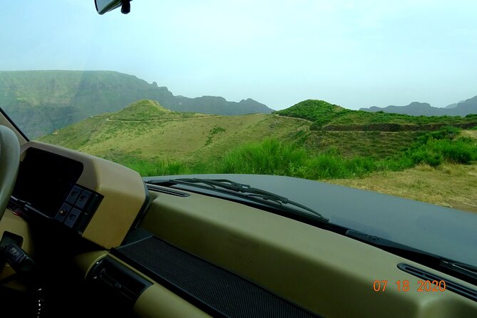 Private Full Day Off-Road Tour in Madeira - Lunch and snacks: what’s on you versus what the guide may help with