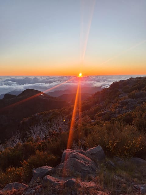 Private Sunrise Pico Areeiro and Hike (optional) - PR1 Vereda do Areeiro: Walking Time Built Around Sunrise