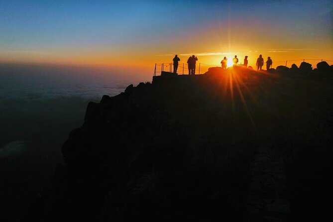 Private Sunrise Pico do Areeiro Half Day with easy levada walk - Open-Top Jeep Pickup and Why This Route Works