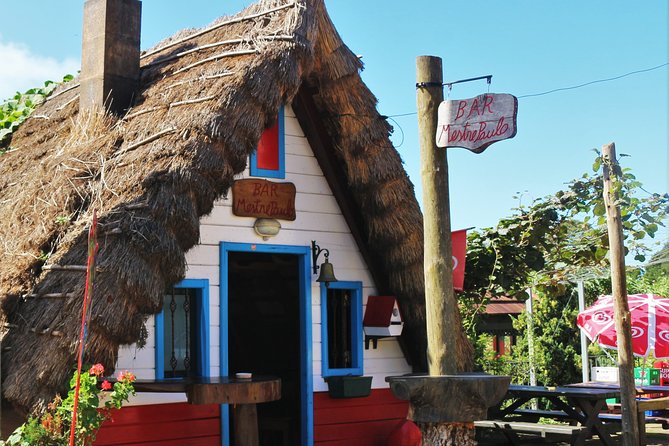 Private Tailored tour to the East in a 4WD. No shared groups! - Stop-by-stop: from forest cool air to east coast flavors