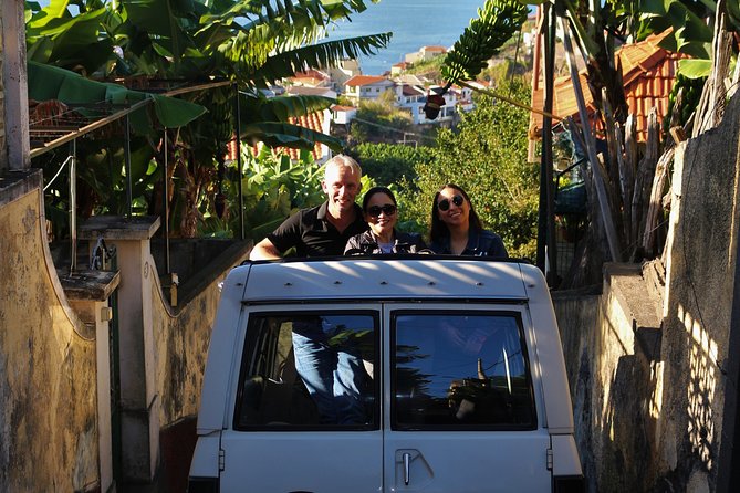 Private Tailored tour to the East in a 4WD. No shared groups! - Lunch and poncha: how you eat matters more here