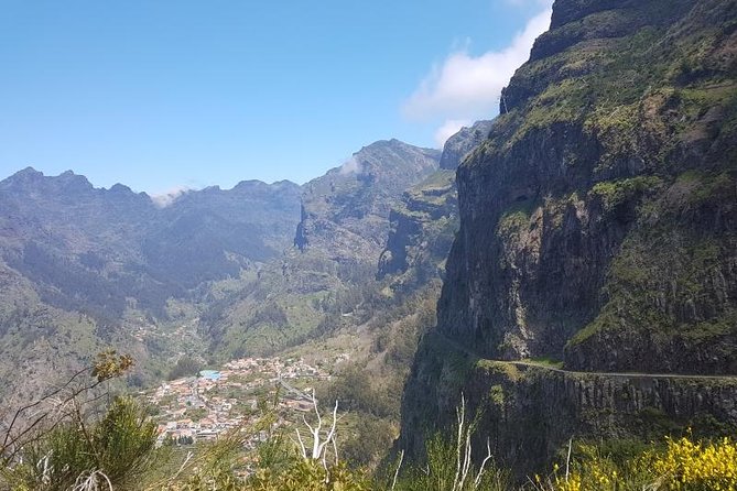 Private Tour Nun's Valley Halfday - Pico dos Barcelos: a 30-minute panorama over Funchal