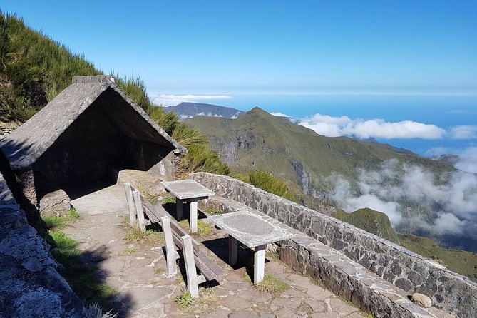 Private Walk Achadas Teixeira - Pico Ruivo Half-day - Stop-by-stop: what happens at Pico Ruivo
