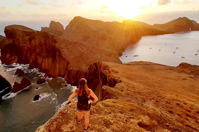 SUNRISE guided HIKE in Ponta de São Lourenço Natural reserve PR8 - The Reception Center stop: free learning at the end of the trail