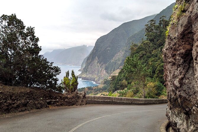 The Fabulous Pico do Arieiro: Half-day Private Tour - Entering Madeira’s Cloud Belt at Pico do Arieiro Altitude